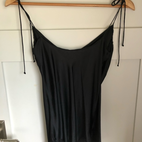Aritzia - Wilfred Allusion Camisole - Picture 3 of 5